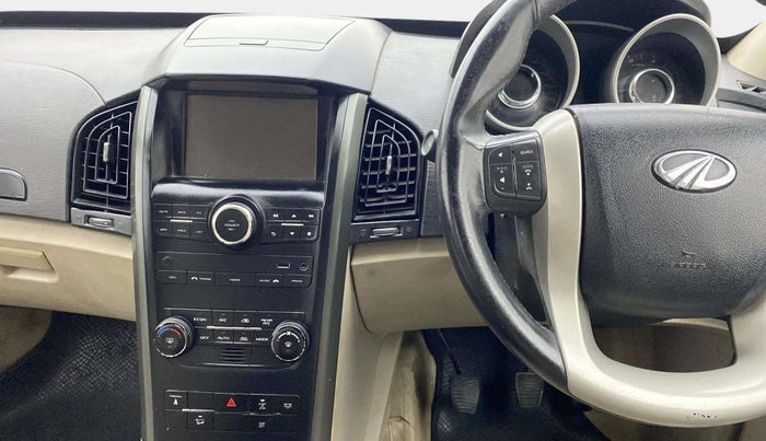 2015 Mahindra XUV500 W8, Diesel, Manual, 77,513 km, Air Conditioner
