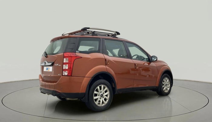 2015 Mahindra XUV500 W8, Diesel, Manual, 77,513 km, Right Back Diagonal