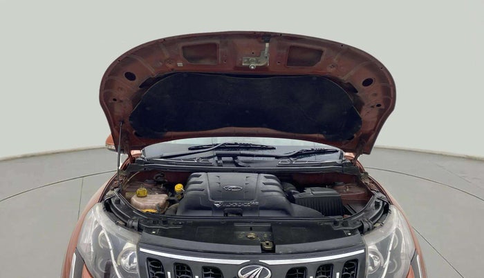 2015 Mahindra XUV500 W8, Diesel, Manual, 77,513 km, Open Bonet