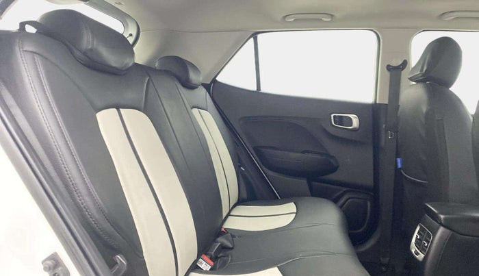 2021 Hyundai VENUE SX 1.5 (O) EXECUTIVE CRDI, Diesel, Manual, 37,794 km, Right Side Rear Door Cabin