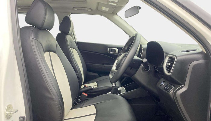 2021 Hyundai VENUE SX 1.5 (O) EXECUTIVE CRDI, Diesel, Manual, 37,794 km, Right Side Front Door Cabin