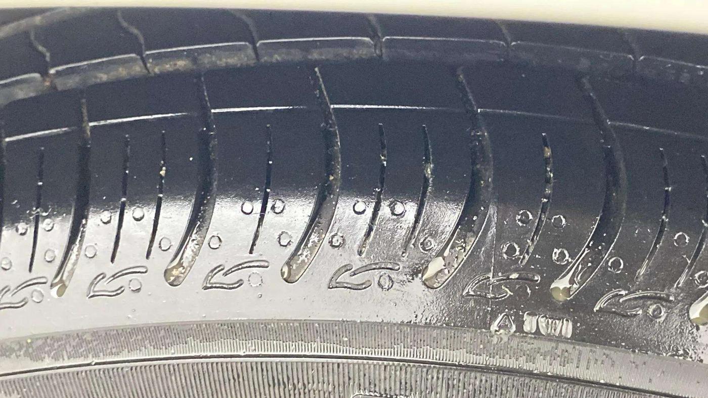 2017 Honda Amaze 1.2L I-VTEC S, Petrol, Manual, 41,064 km, Left Rear Tyre Tread