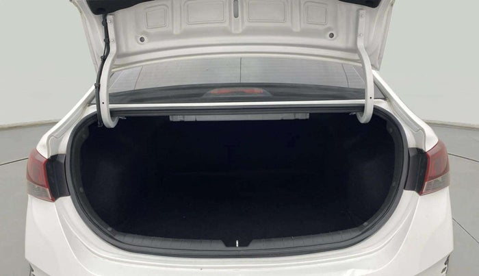 2022 Hyundai Verna SX (O) 1.0 TURBO DCT, Petrol, Automatic, 58,231 km, Boot Open Zoomed View