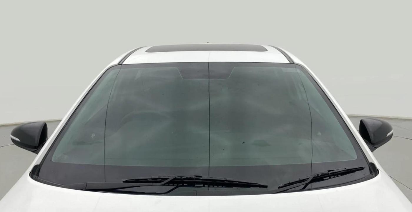 2022 Hyundai Verna SX (O) 1.0 TURBO DCT, Petrol, Automatic, 58,231 km, Front Windshield
