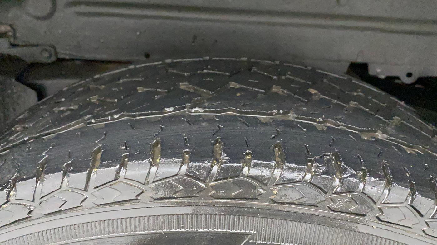 2019 Mahindra Scorpio S5, Diesel, Manual, 74,040 km, Left Rear Tyre Tread