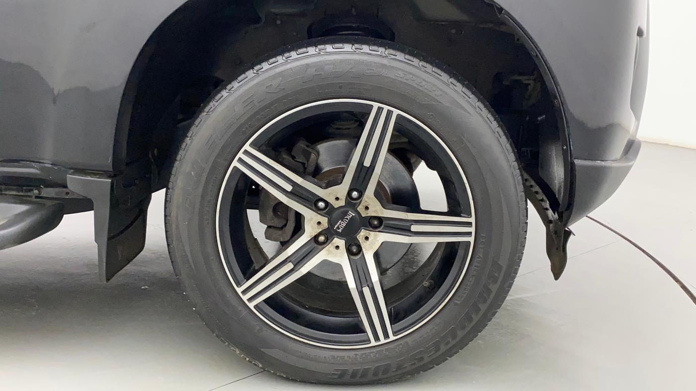 2019 Mahindra Scorpio S5, Diesel, Manual, 74,040 km, Right Front Wheel