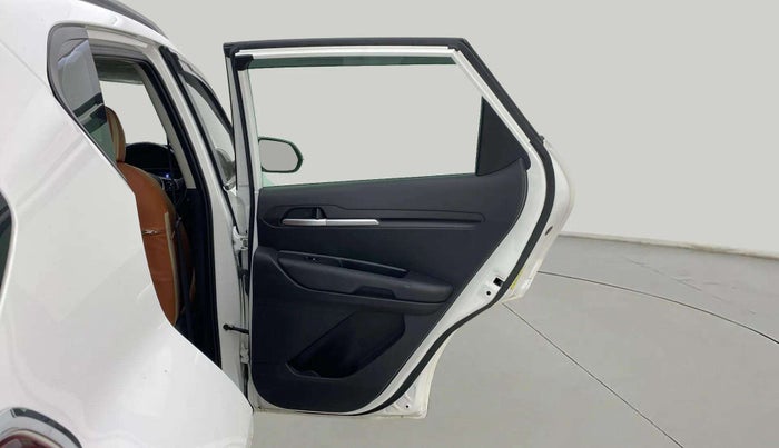 2020 KIA SONET HTK PLUS 1.0 IMT, Petrol, Manual, 13,303 km, RHS Rear Door
