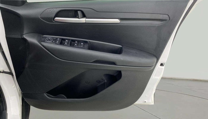 2020 KIA SONET HTK PLUS 1.0 IMT, Petrol, Manual, 13,303 km, Driver Side Door Panels Control