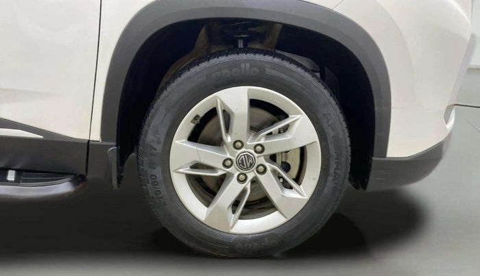 2022 MG HECTOR SHINE 1.5 PETROL TURBO MT, Petrol, Manual, 52,701 km, Right Front Wheel