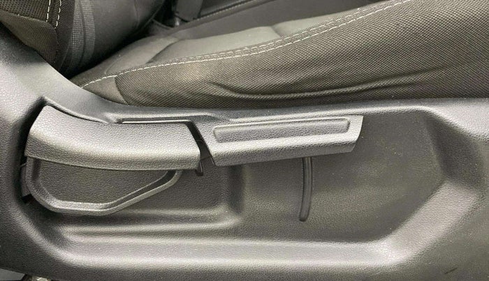 2022 Hyundai VENUE SX PLUS 1.0 TURBO DCT, Petrol, Automatic, 43,142 km, Driver Side Adjustment Panel