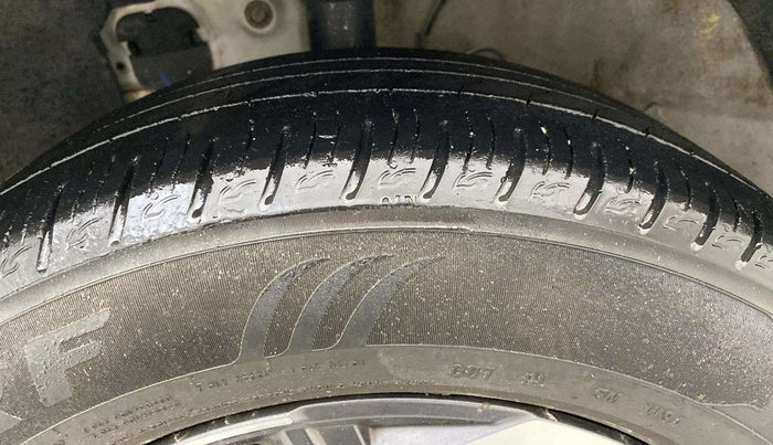 2022 Hyundai VENUE SX PLUS 1.0 TURBO DCT, Petrol, Automatic, 43,142 km, Left Front Tyre Tread