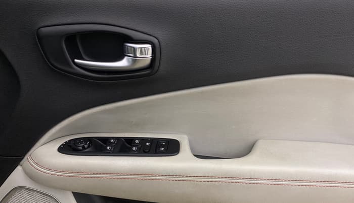 2017 Jeep Compass LIMITED 2.0 DIESEL, Diesel, Manual, 75,082 km, Driver Side Door Panels Control