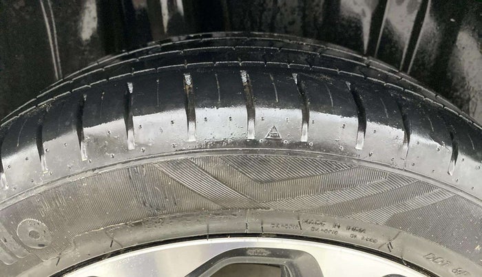 2022 Maruti Baleno ALPHA 1.2 AGS, Petrol, Automatic, 33,959 km, Right Rear Tyre Tread