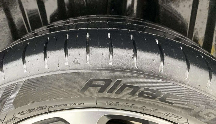 2022 Maruti Baleno ALPHA 1.2 AGS, Petrol, Automatic, 33,959 km, Left Rear Tyre Tread