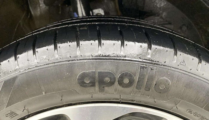 2022 Maruti Baleno ALPHA 1.2 AGS, Petrol, Automatic, 33,959 km, Right Front Tyre Tread