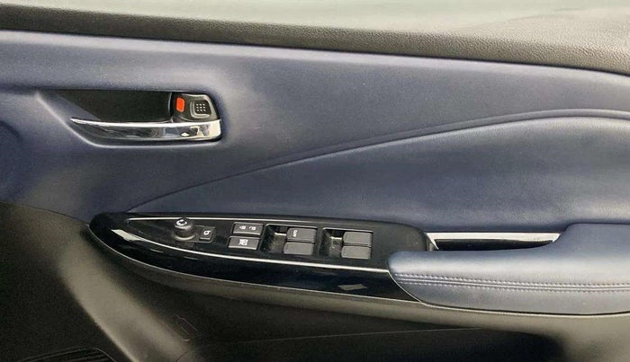 2022 Maruti Baleno ALPHA 1.2 AGS, Petrol, Automatic, 33,959 km, Driver Side Door Panels Control
