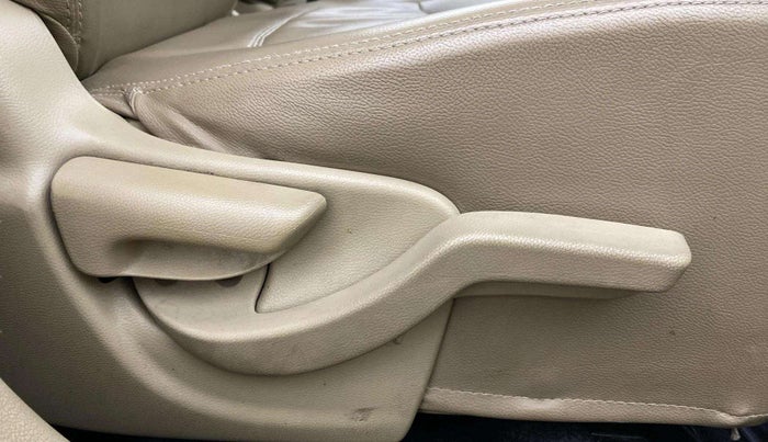 2017 Honda Amaze 1.2L I-VTEC S, Petrol, Manual, 73,780 km, Driver Side Adjustment Panel