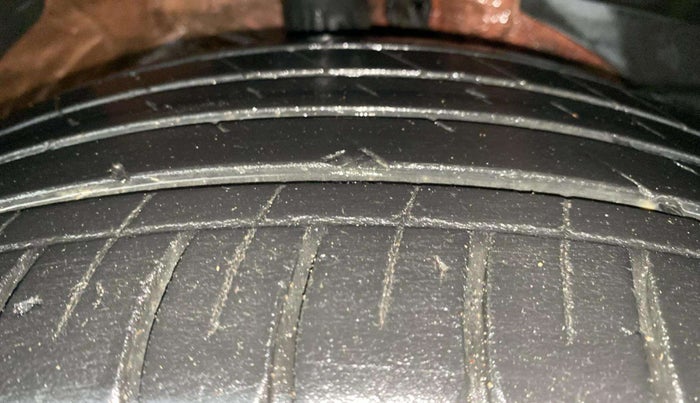 2021 MG HECTOR SHARP 1.5 PETROL CVT, Petrol, Automatic, 58,703 km, Right Front Tyre Tread