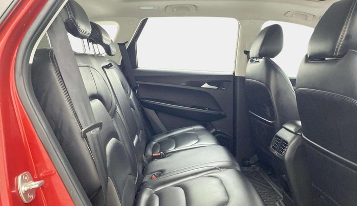 2021 MG HECTOR SHARP 1.5 PETROL CVT, Petrol, Automatic, 58,703 km, Right Side Rear Door Cabin