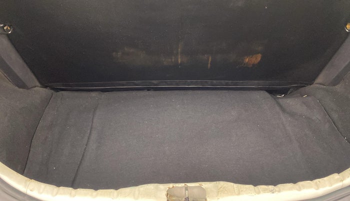 2018 Hyundai Eon ERA +, Petrol, Manual, 49,013 km, Boot Inside