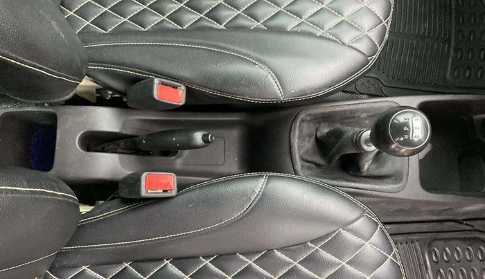 2018 Hyundai Eon ERA +, Petrol, Manual, 49,013 km, Gear Lever