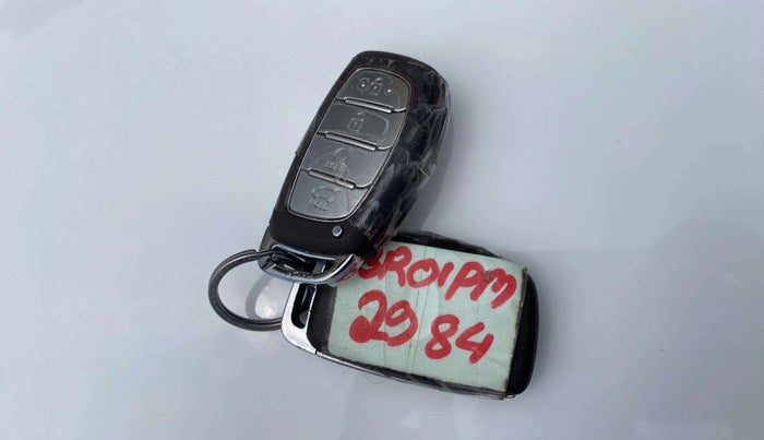 2021 Hyundai ALCAZAR PLATINUM 2.0 MT 7STR, Petrol, Manual, 47,289 km, Key Close Up