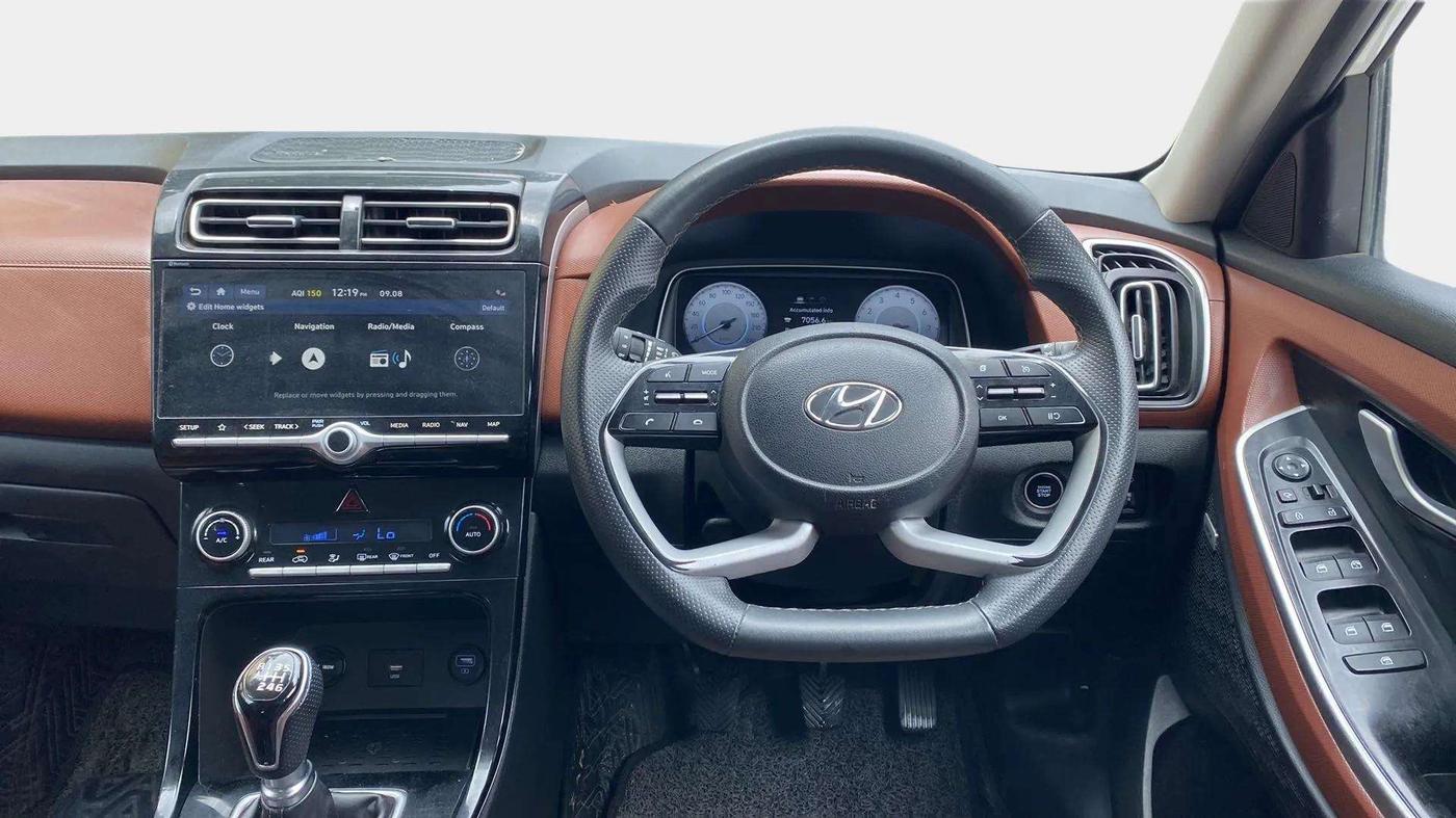 2021 Hyundai ALCAZAR PLATINUM 2.0 MT 7STR, Petrol, Manual, 47,420 km, Steering Wheel Close Up