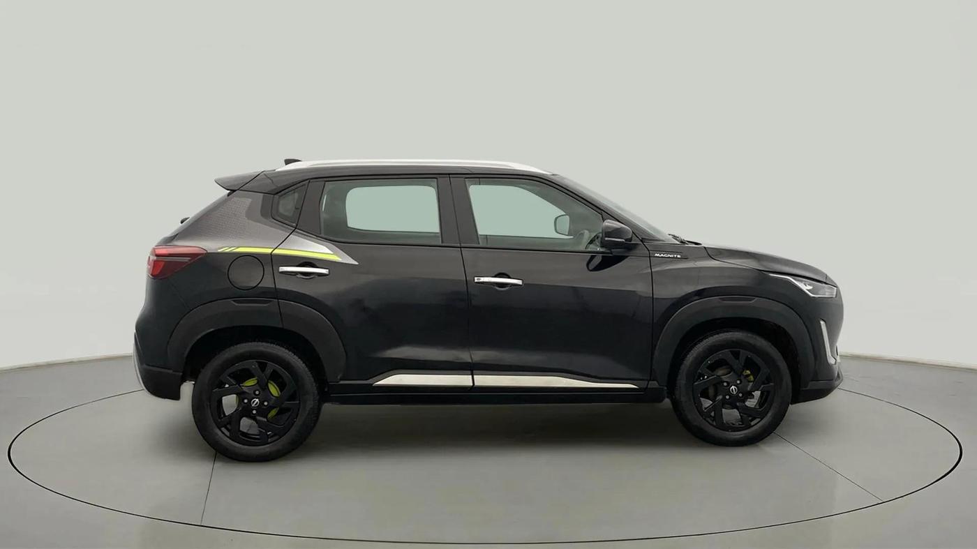 2023 Nissan MAGNITE XV MT, Petrol, Manual, 34,521 km, Right Side View
