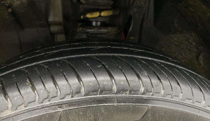 2023 Nissan MAGNITE XV MT, Petrol, Manual, 34,503 km, Left Front Tyre Tread