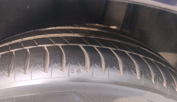 2019 Mercedes Benz C Class C 220d PROGRESSIVE, Diesel, Automatic, 45,207 km, Left Rear Tyre Tread