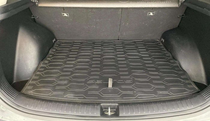2020 KIA SELTOS HTX IVT 1.5 PETROL, Petrol, Automatic, 35,378 km, Boot Inside