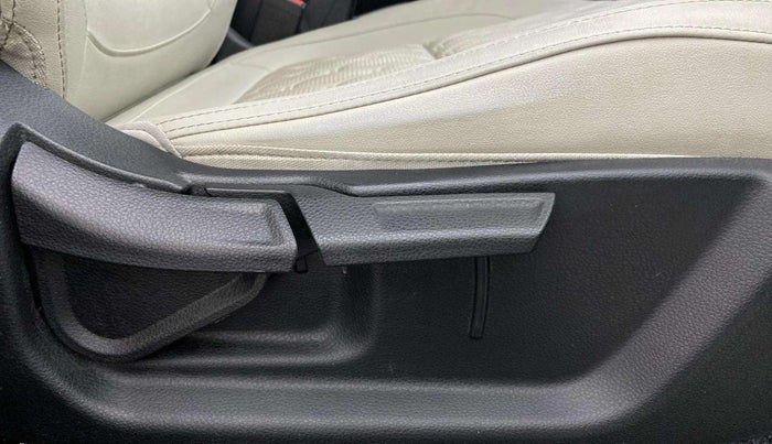 2020 KIA SELTOS HTX IVT 1.5 PETROL, Petrol, Automatic, 35,378 km, Driver Side Adjustment Panel