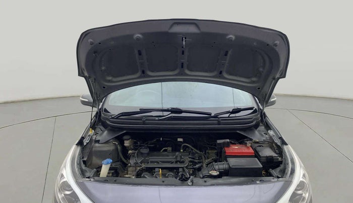2017 Hyundai Elite i20 ASTA 1.2 (O), Petrol, Manual, 33,095 km, Open Bonet