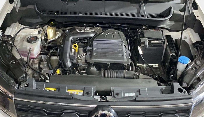 2025 Volkswagen TAIGUN HIGHLINE 1.0 TSI AT, Petrol, Automatic, 1,689 km, Open Bonet