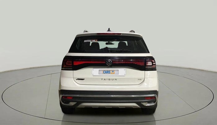 2025 Volkswagen TAIGUN HIGHLINE 1.0 TSI AT, Petrol, Automatic, 1,689 km, Back/Rear