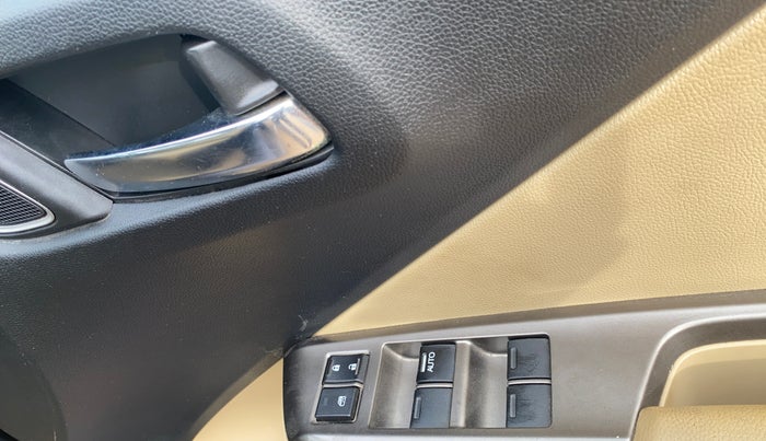 2019 Honda City 1.5L I-VTEC ZX, Petrol, Manual, 31,273 km, Driver Side Door Panels Control