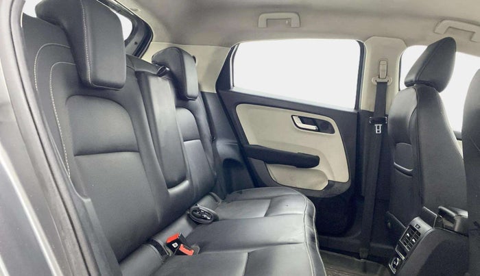 2022 Tata ALTROZ XZ PLUS PETROL, Petrol, Manual, 41,189 km, Right Side Rear Door Cabin
