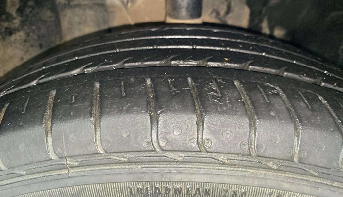 2022 Tata ALTROZ XZ PLUS PETROL, Petrol, Manual, 41,189 km, Right Front Tyre Tread