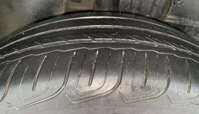 2022 Tata ALTROZ XZ PLUS PETROL, Petrol, Manual, 41,189 km, Right Rear Tyre Tread