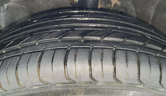 2012 Honda Brio S MT, Petrol, Manual, 84,663 km, Left Front Tyre Tread