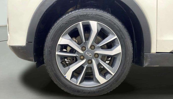 2021 Mahindra XUV300 W8 (O) 1.2 PETROL AMT, Petrol, Automatic, 43,721 km, Left Front Wheel