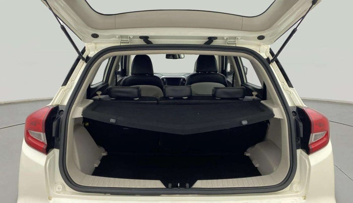2021 Mahindra XUV300 W8 (O) 1.2 PETROL AMT, Petrol, Automatic, 43,721 km, Boot Open Zoomed View