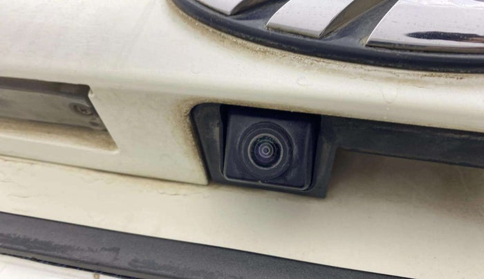 2021 Mahindra XUV300 W8 (O) 1.2 PETROL AMT, Petrol, Automatic, 43,721 km, Parking Camera