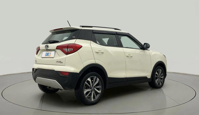2021 Mahindra XUV300 W8 (O) 1.2 PETROL AMT, Petrol, Automatic, 43,721 km, Right Back Diagonal