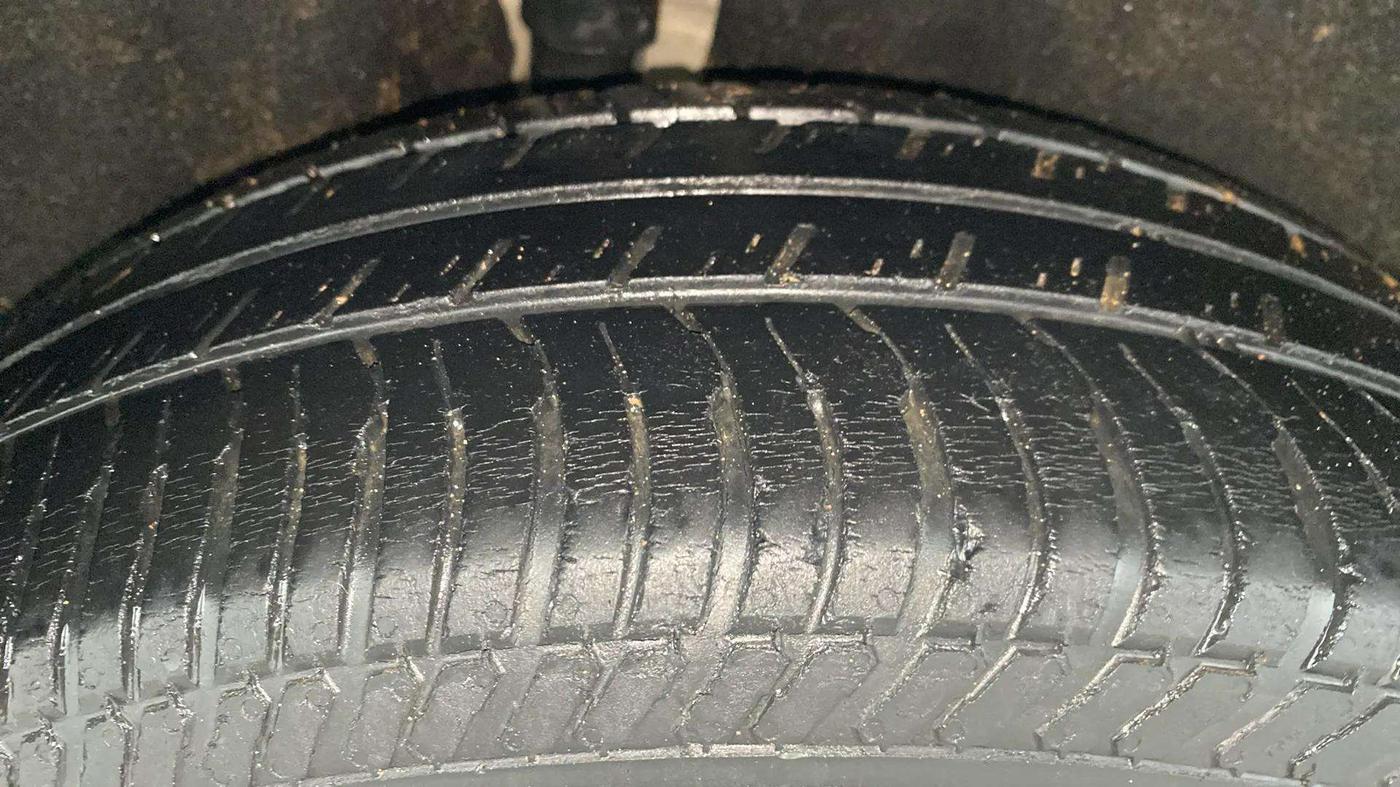 2015 Ford Ecosport TITANIUM 1.5L PETROL AT, Petrol, Automatic, 57,431 km, Right Rear Tyre Tread
