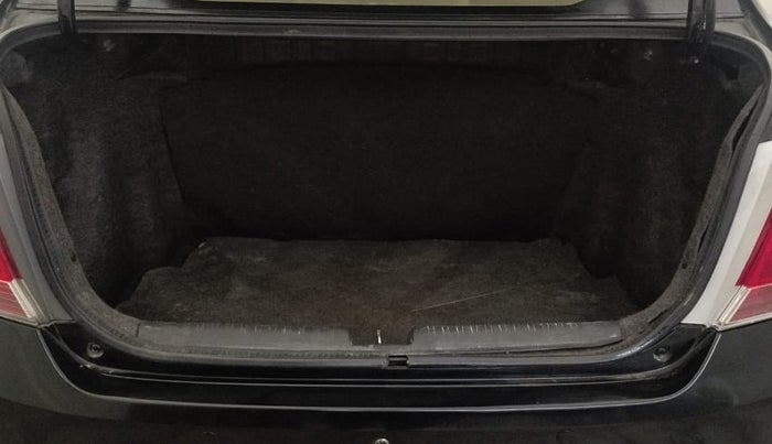 2014 Honda Amaze 1.2L I-VTEC S AT, Petrol, Automatic, 67,875 km, Boot Inside