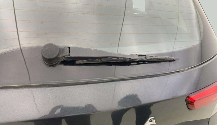 2023 Skoda KUSHAQ STYLE 1.5L TSI DSG (6 AIRBAGS), Petrol, Automatic, 46,245 km, Rear Wiper