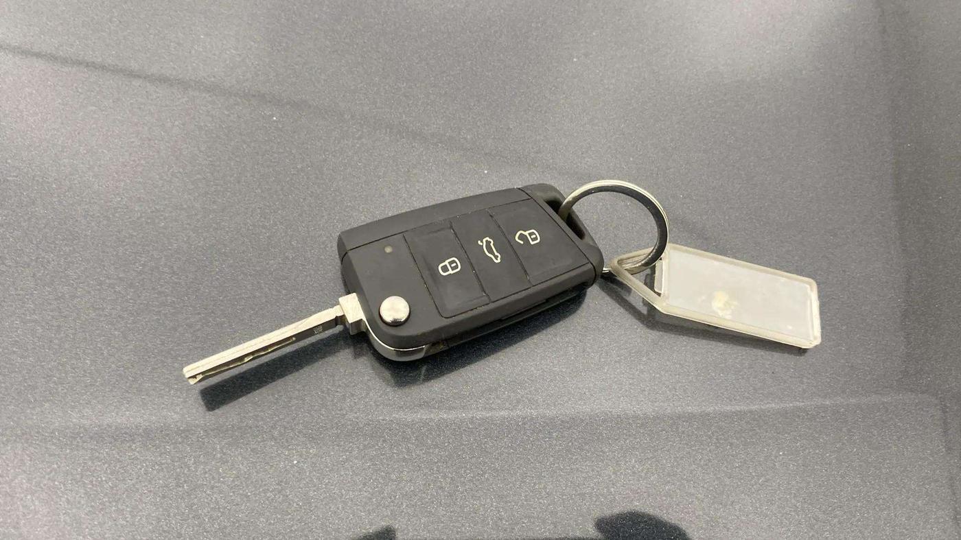 2023 Skoda KUSHAQ STYLE 1.5L TSI DSG (6 AIRBAGS), Petrol, Automatic, 46,245 km, Key Close Up