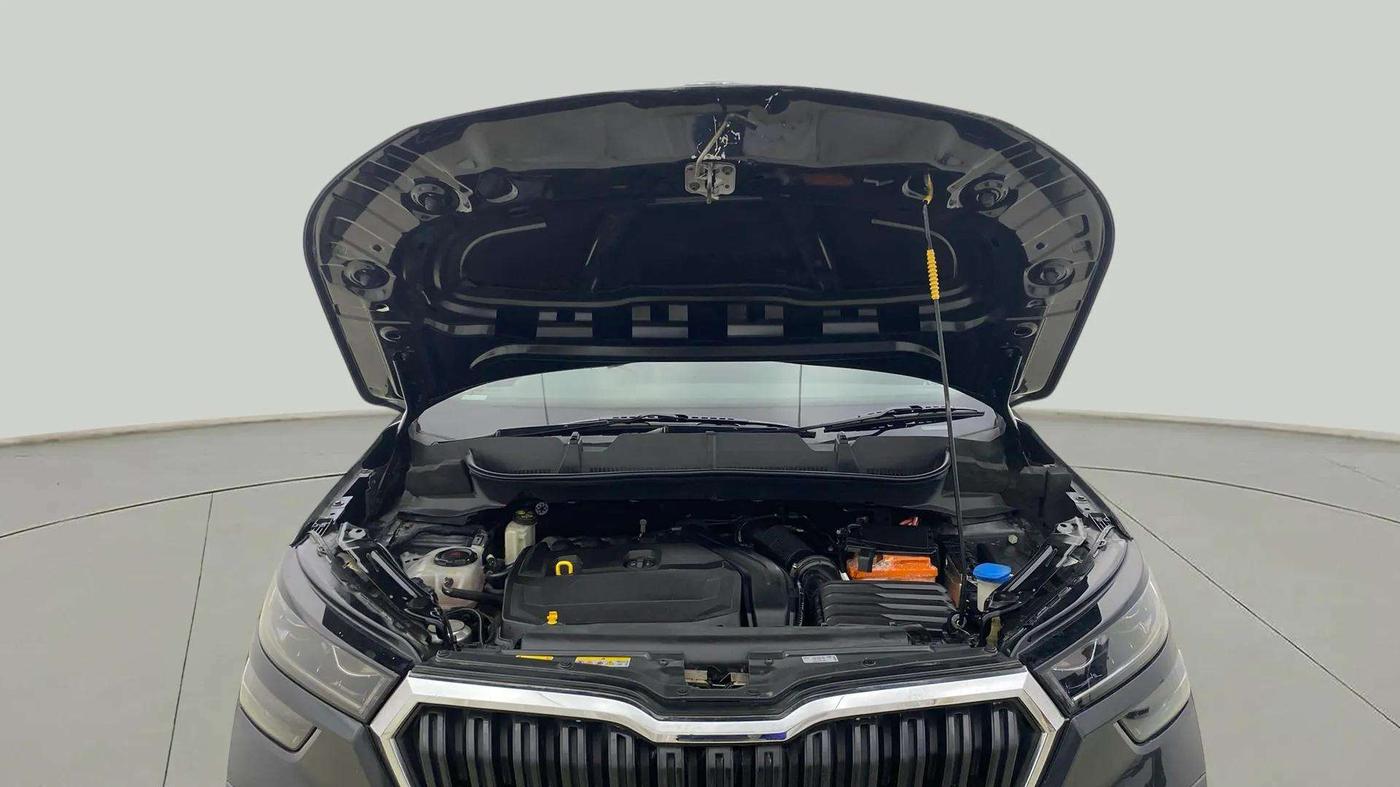 2023 Skoda KUSHAQ STYLE 1.5L TSI DSG (6 AIRBAGS), Petrol, Automatic, 46,245 km, Open Bonet