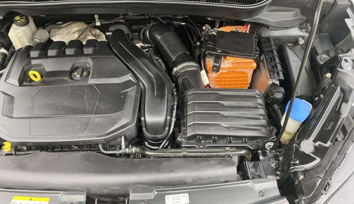2023 Skoda KUSHAQ STYLE 1.5L TSI DSG (6 AIRBAGS), Petrol, Automatic, 46,245 km, Engine View - Left